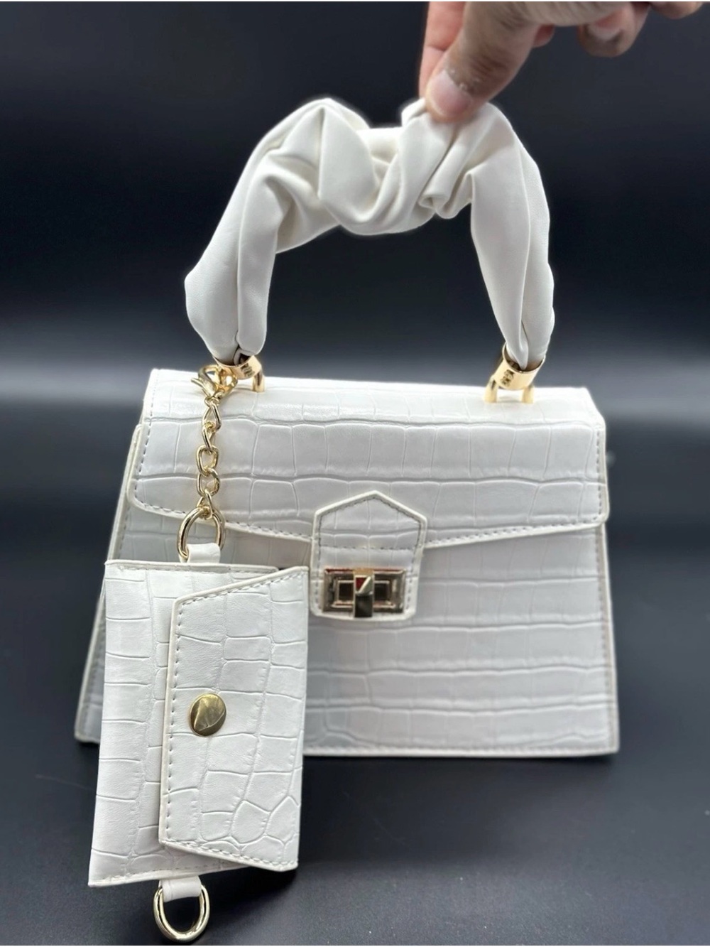 White Croc Embossed Trapezoid Handbag Set with Ruched Handle & Mini Wallet Charm